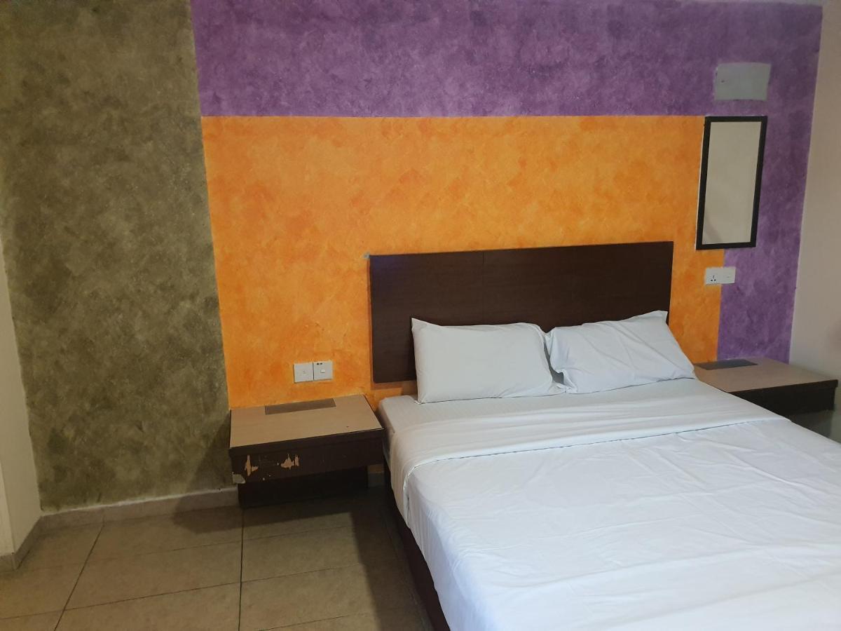Avaria Boutique Hotel Malacca Exteriör bild